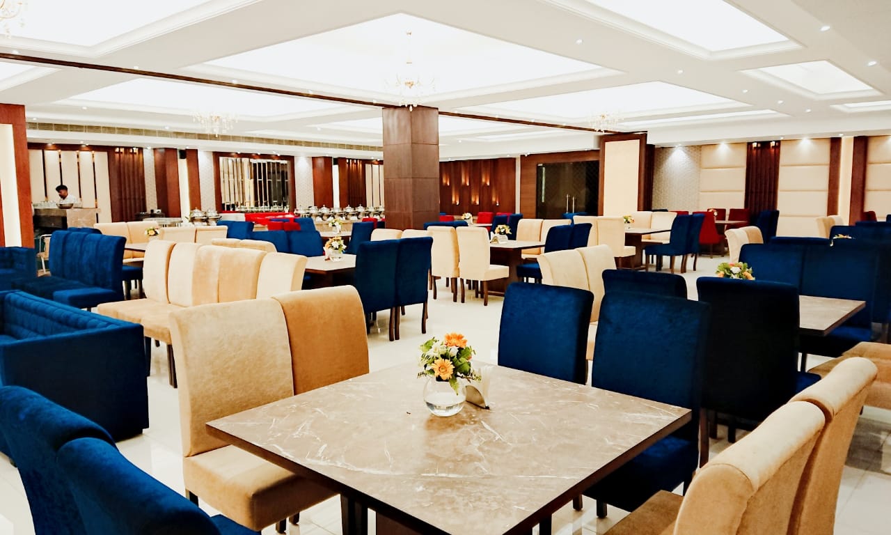 Hotel Kohinoor Palace-Groove Restobar